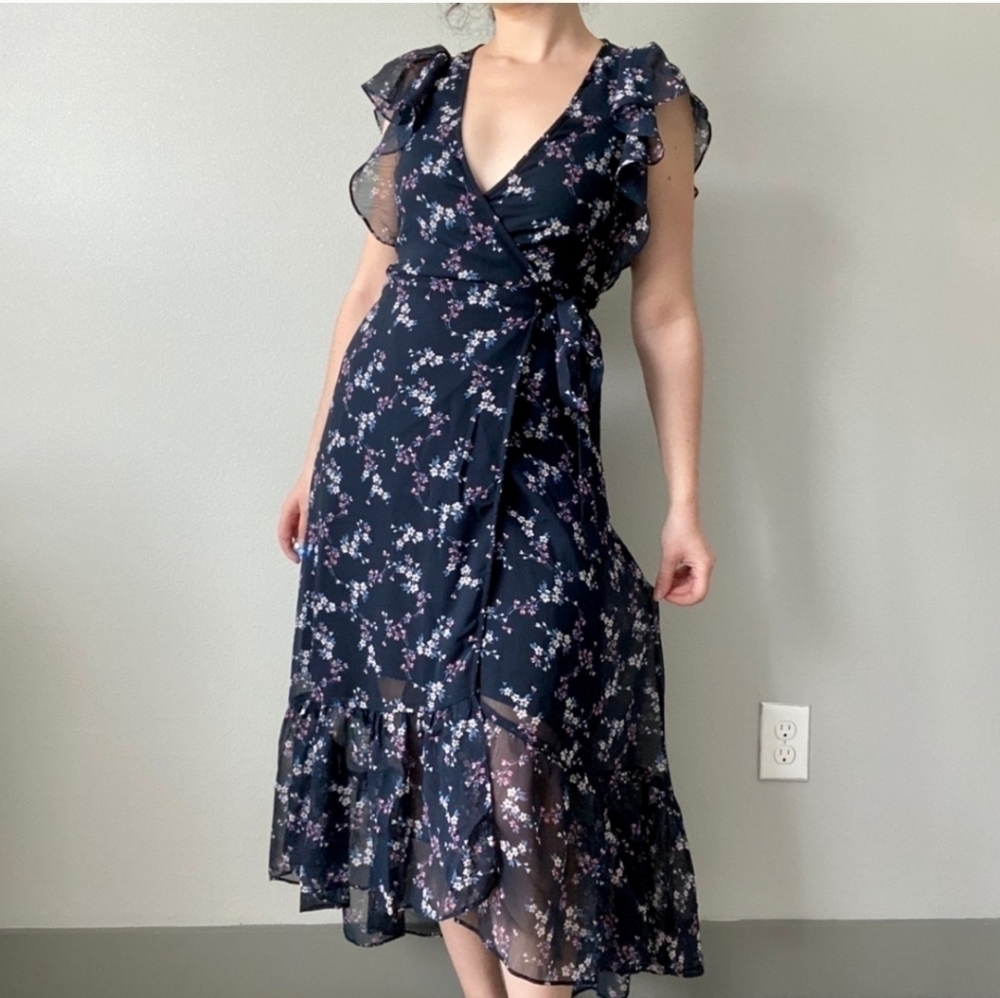 NWOT Drew Navy Floral Maxi Wrap Dress w/Ruffles - Large